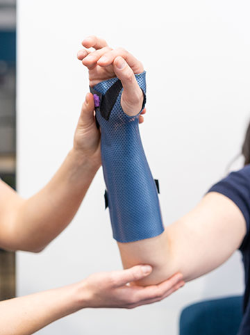 Certified Hand Therapy- Flex Physical Therapy. Arthritis (and other inflammatory conditions), Fractures (hand, wrist, forearm, elbow and upper arm), Carpal Tunnel Syndrome (including pregnancy-induced CTS), Trigger Finger, Post-surgery Rehabilitation, De Quervain’s Tenosynovitis, Dislocations, Dupuytren’s Contracture, Swan Neck and Boutonnière Deformities, Edema, Ganglion Cysts and more...